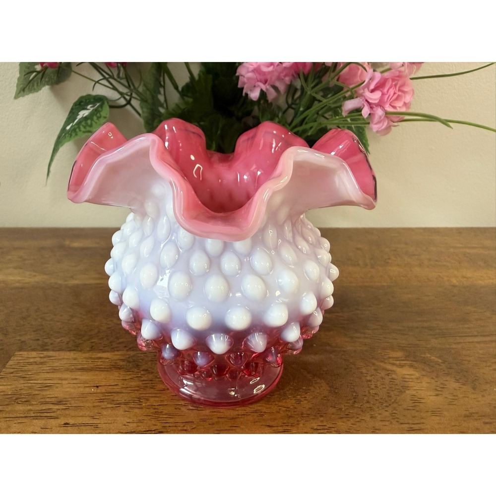 Vintage‎ Cranberry Opalescent Hobnail Vase Ruffled Edge Fenton Style Glass Decor